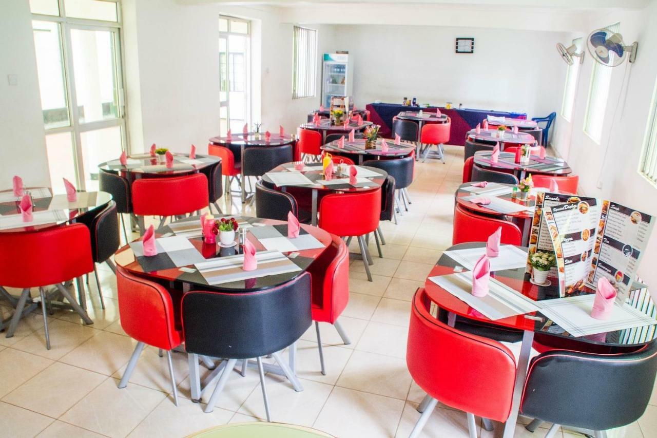 Bilkon Hotel Джинджа Екстериор снимка